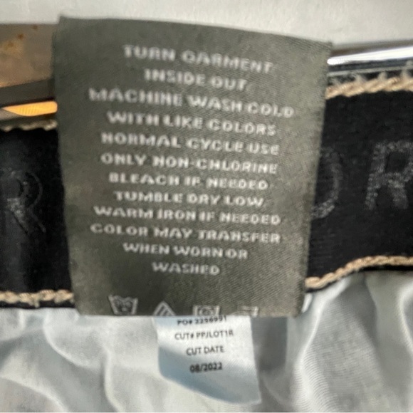 Torrid Cropped Jeans size 18R Medium Wash - Picture 11 of 11